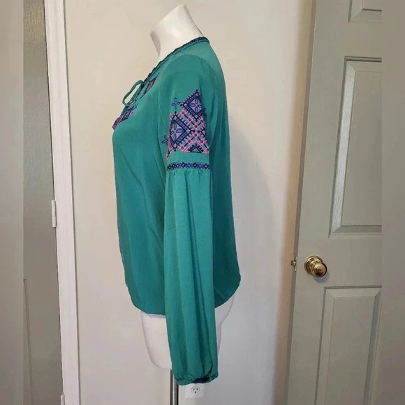 Southern Tide Sienna Tassel Embroidered Boho Beachy Chic Casual Flowy Blouse(S) - Picture 6 of 11
